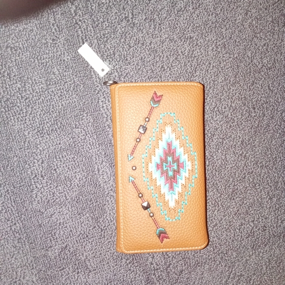 Montana west wallet